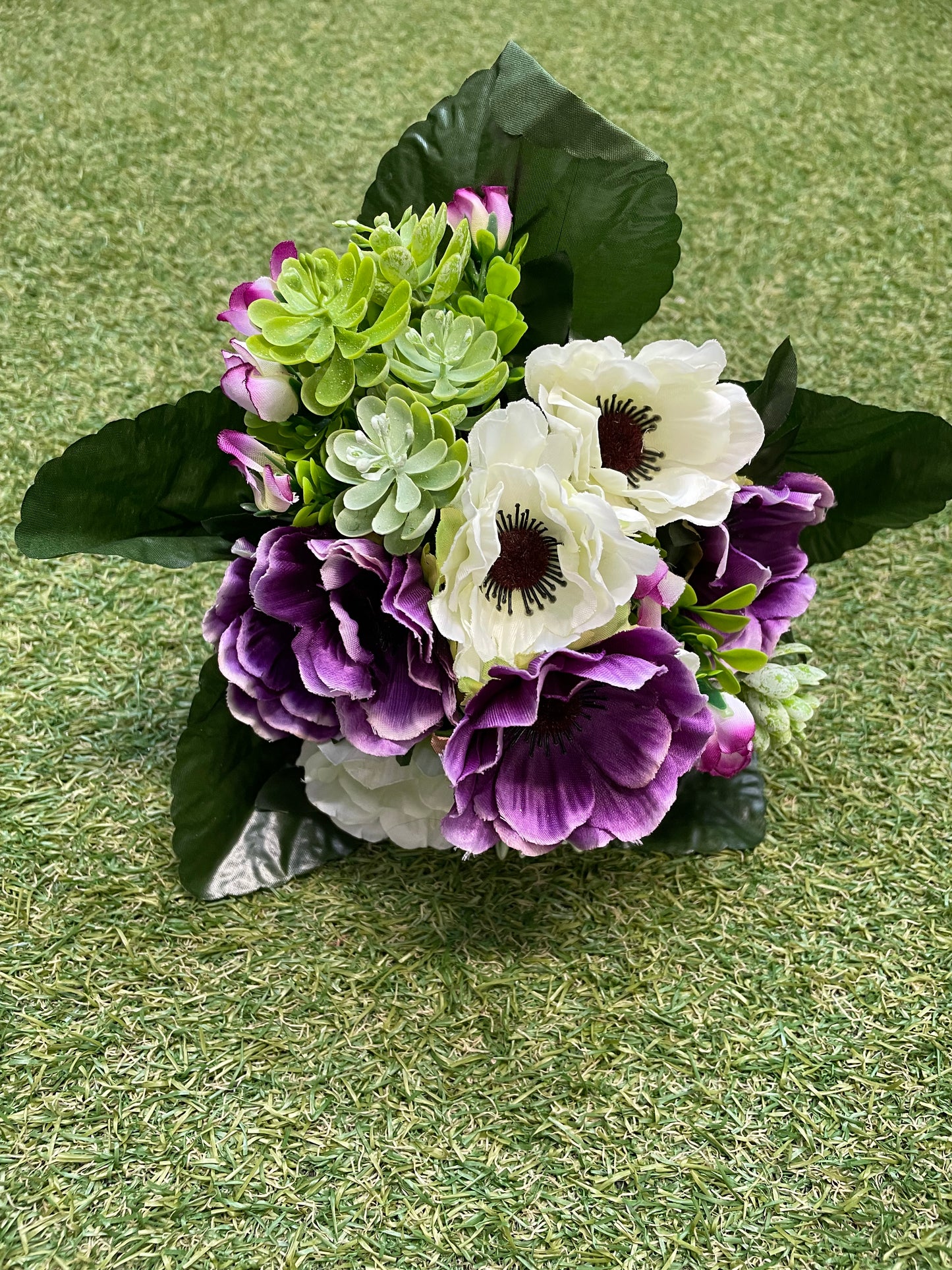 30cm ANEMONE ROSEBUD BUSH PURPLE IVORY