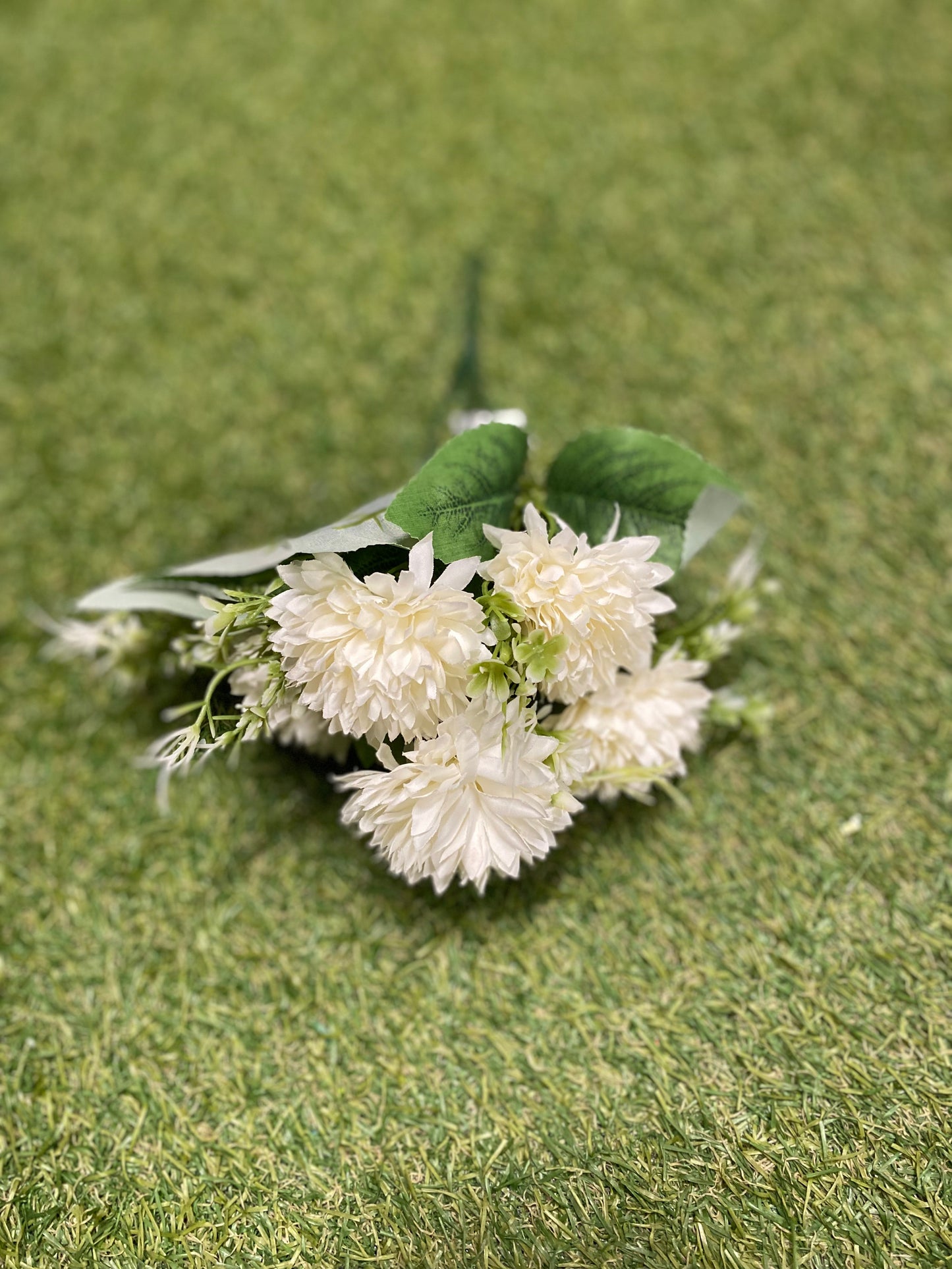 30CM MINI SPIKY MUM BUSH IVORY