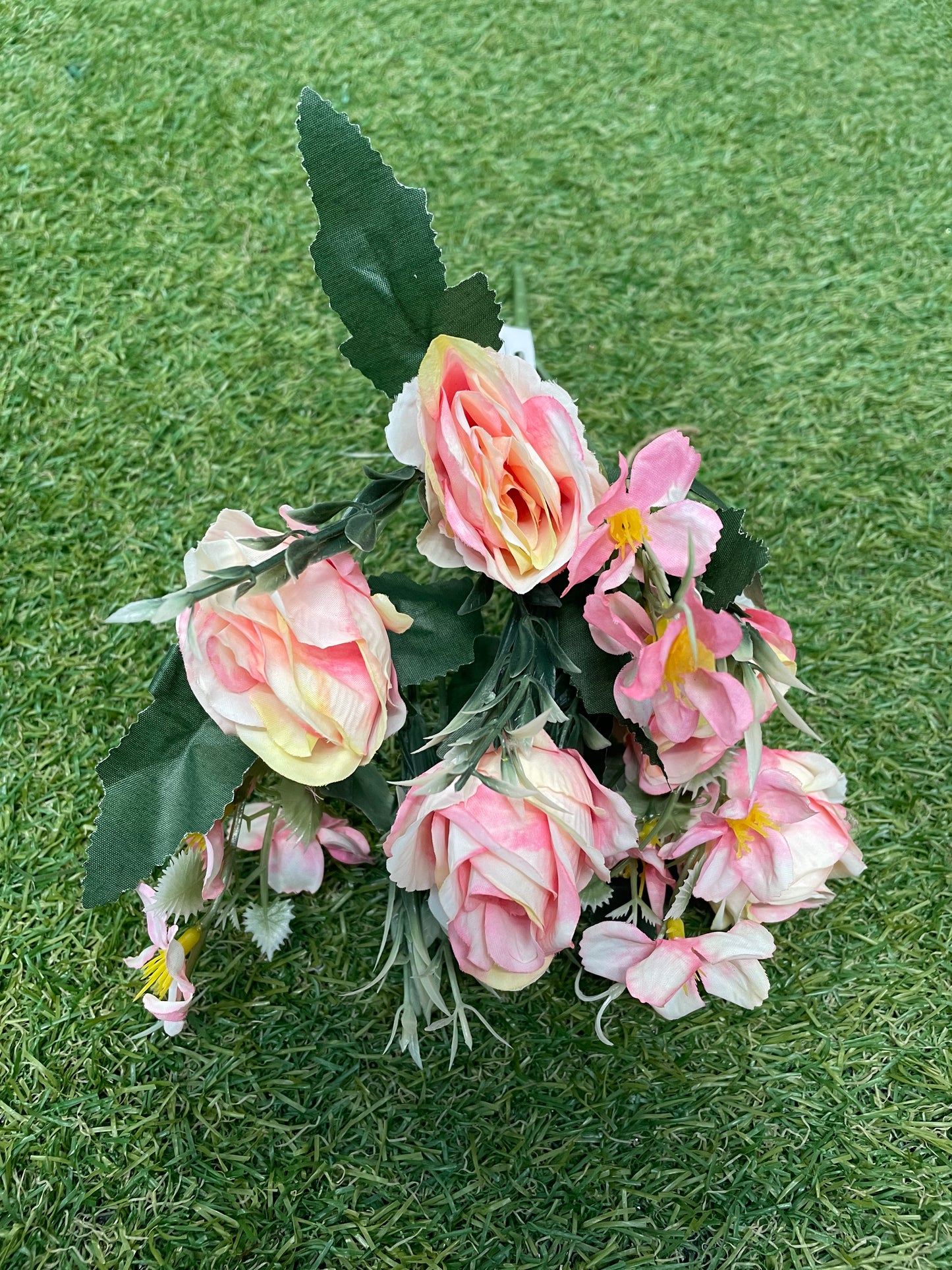 PINK / PEACH MINI ROSE BUNCH